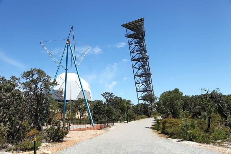 The Gravity Discovery Centre and Observatory in Gingin, a place for science and adventure.